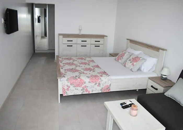 “здравец” Villa Fish Fish